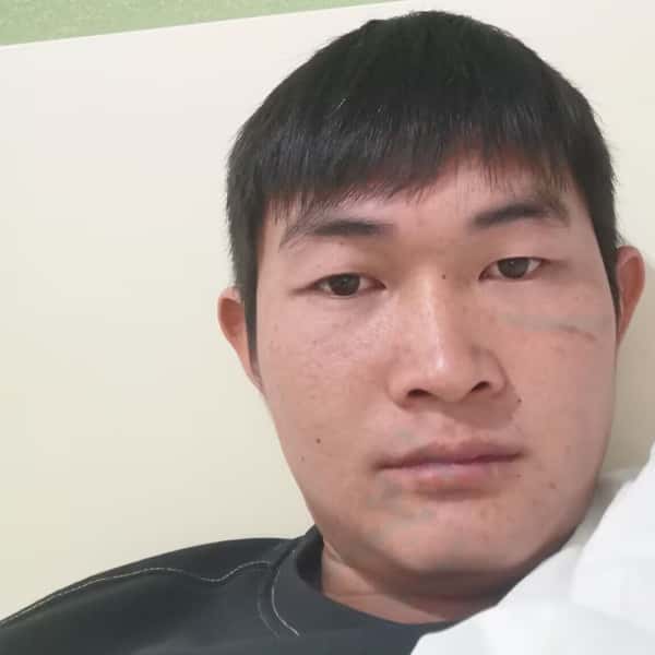 四川25岁单身帅哥真诚找对象-普洱征婚相亲网