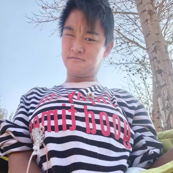 内蒙古24岁单身美女真诚找对象-普洱征婚相亲网