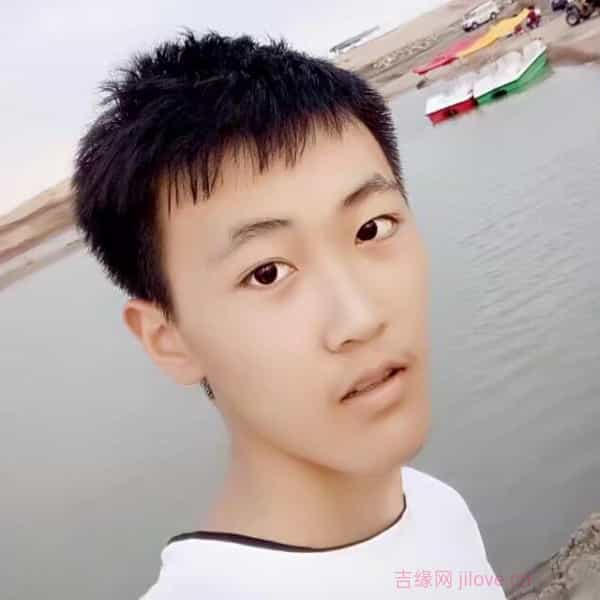 河南24岁单身帅哥真诚找对象-普洱征婚相亲网